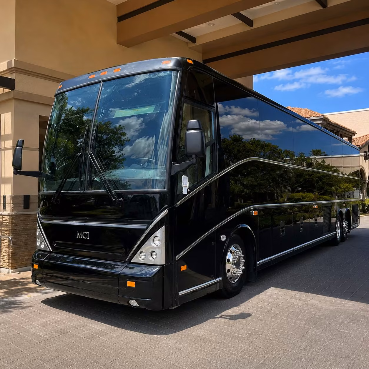 san antonio employee shuttle services that keep your team moving every single day